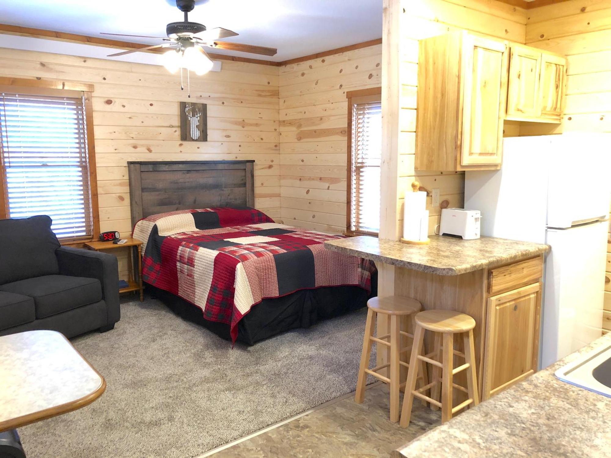 Rockerville Lodge & Cabins 奇斯顿 外观 照片