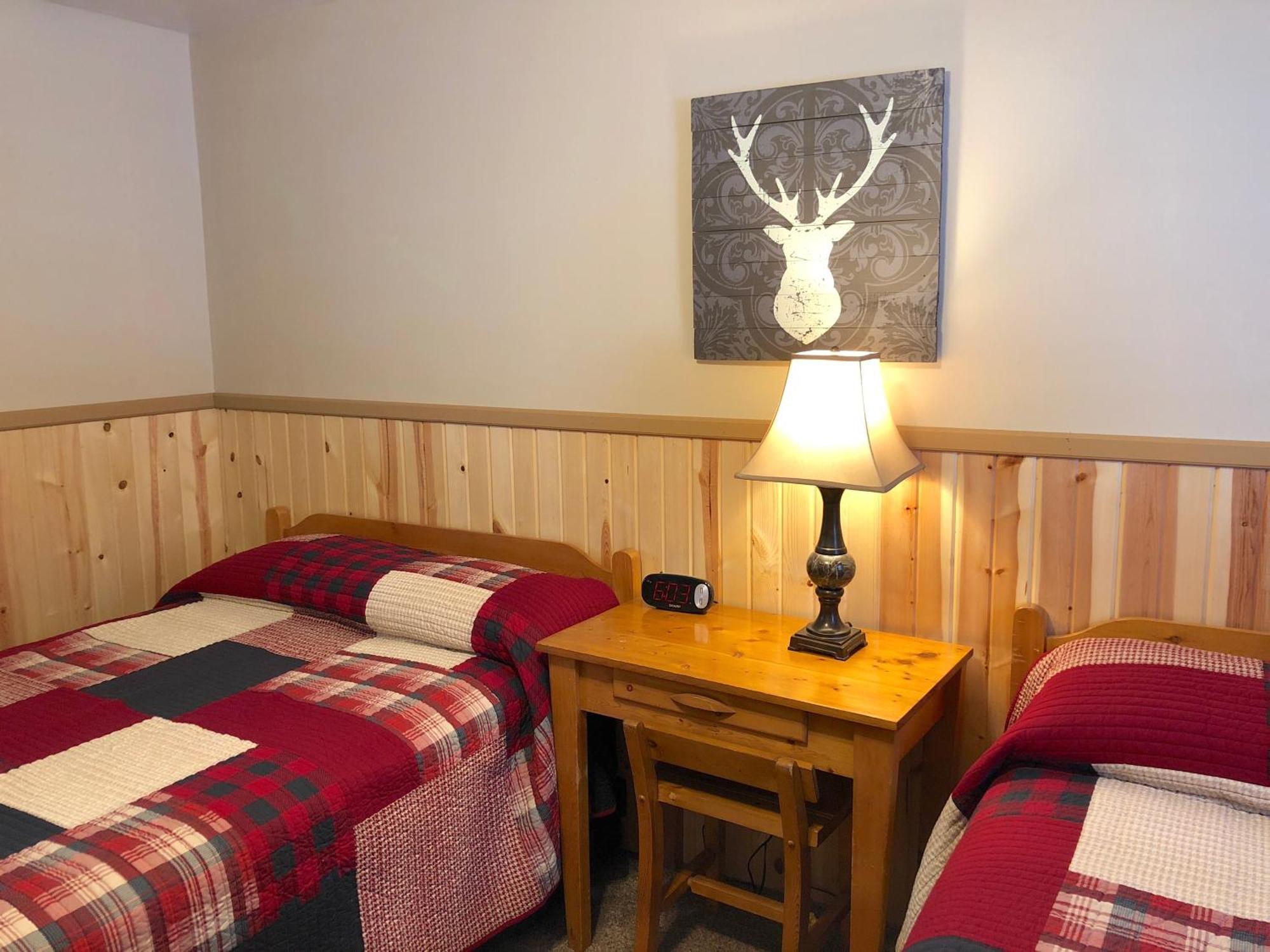 Rockerville Lodge & Cabins 奇斯顿 外观 照片