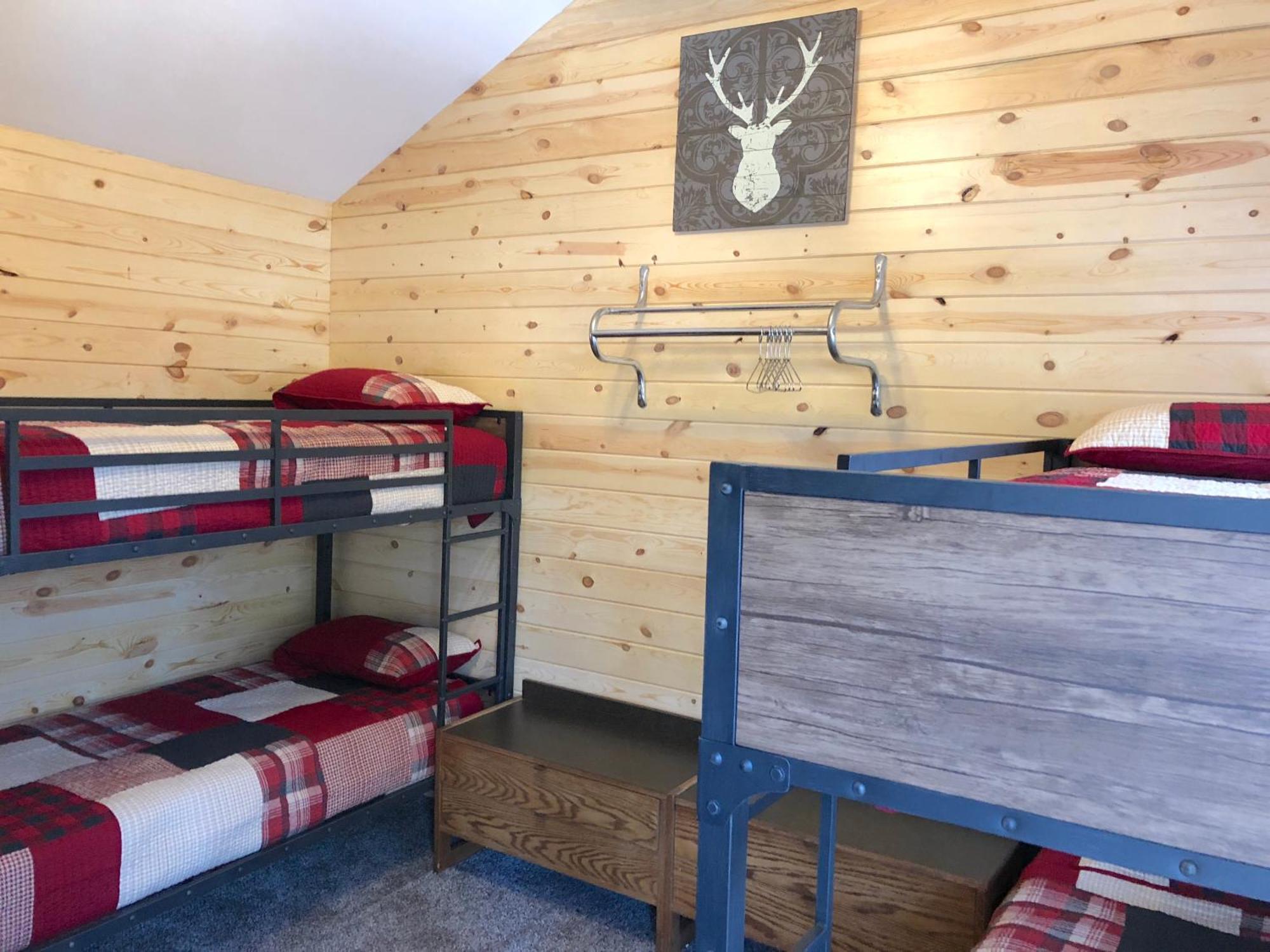 Rockerville Lodge & Cabins 奇斯顿 外观 照片